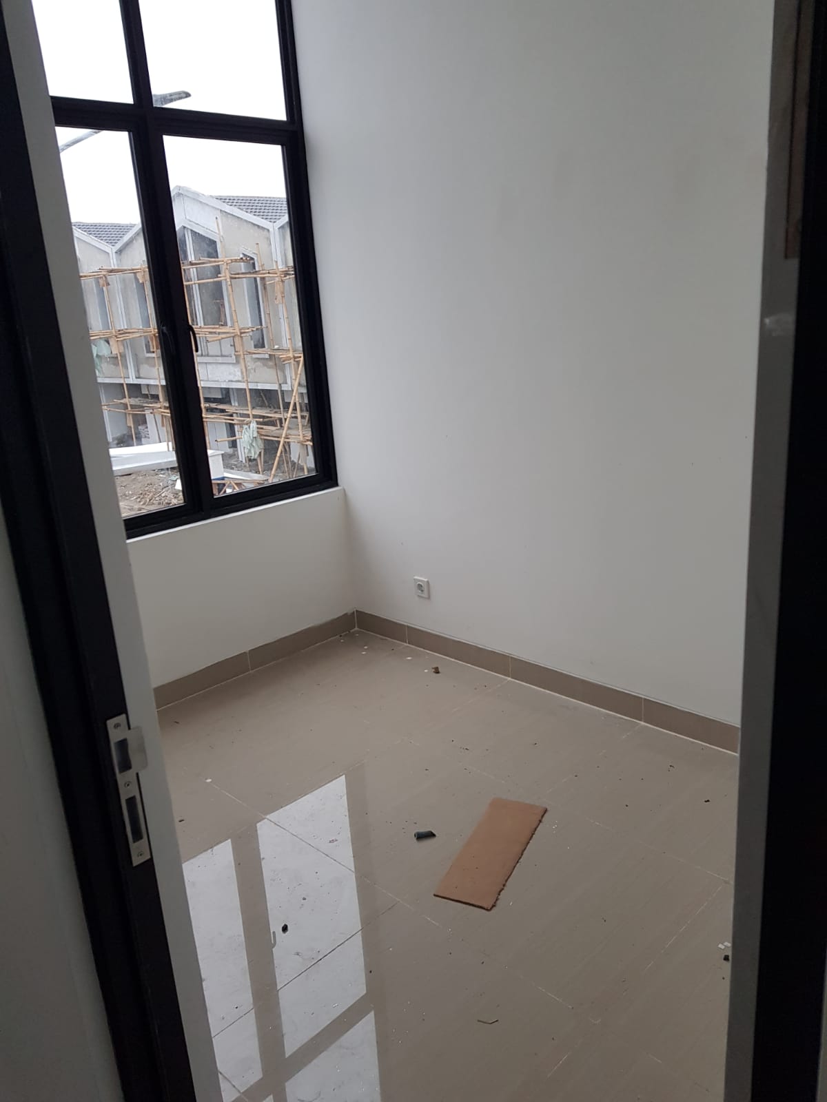Disewakan Rumah di Wimbledon Jababeka Cikarang